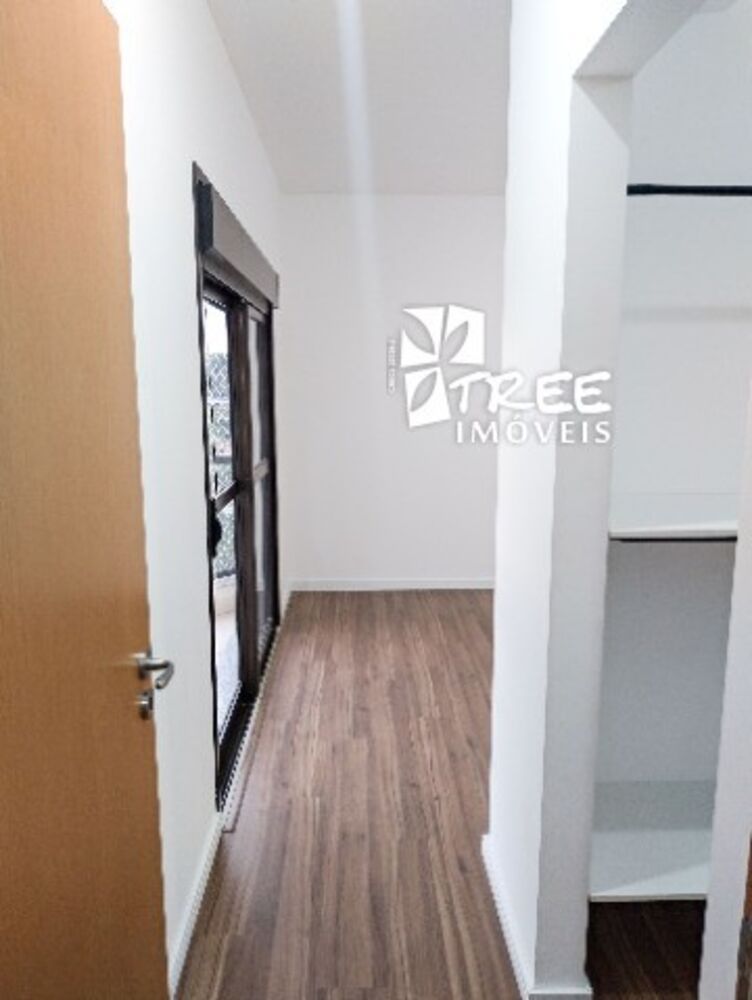 Apartamento, 3 quartos, 193 m² - Foto 2