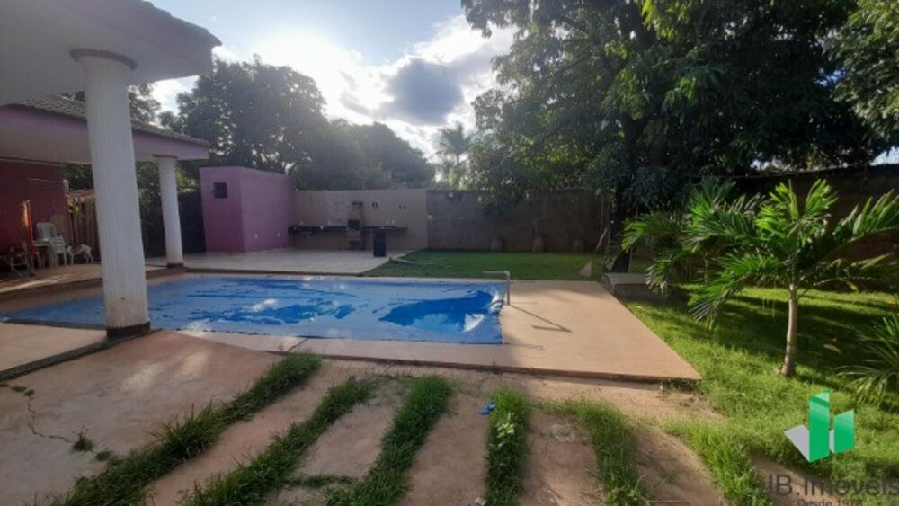 Casa à venda com 4 quartos - Foto 1