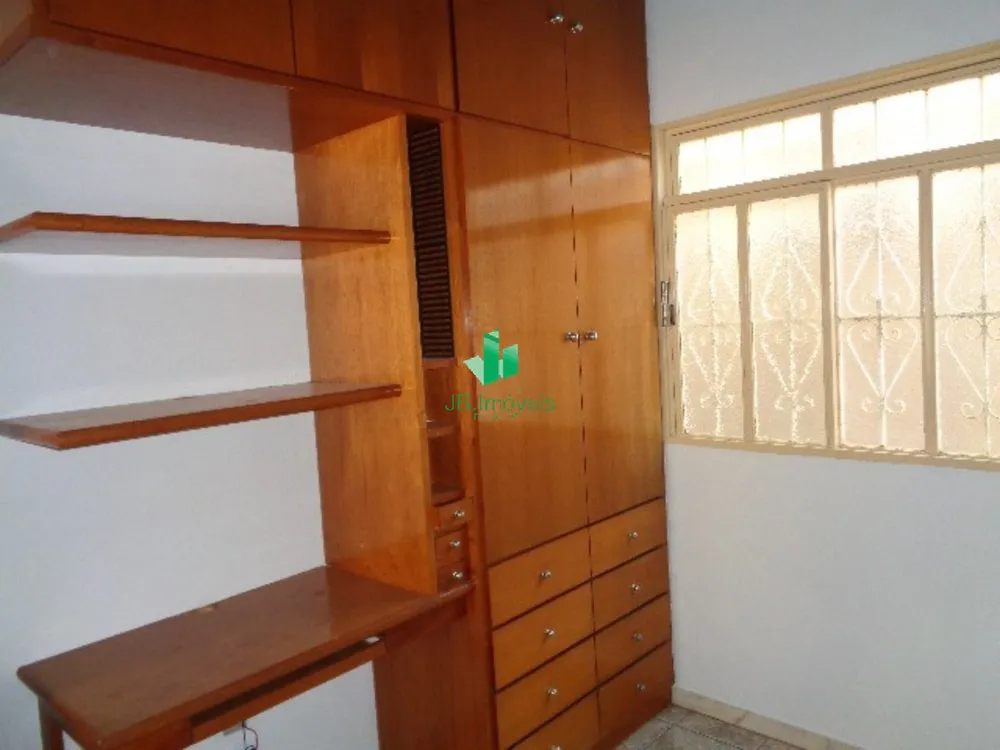 Casa, 3 quartos, 215 m² - Foto 10