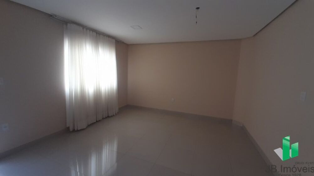 Casa à venda com 4 quartos, 300m² - Foto 5