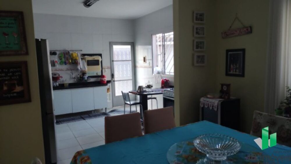 Casa à venda com 3 quartos - Foto 3