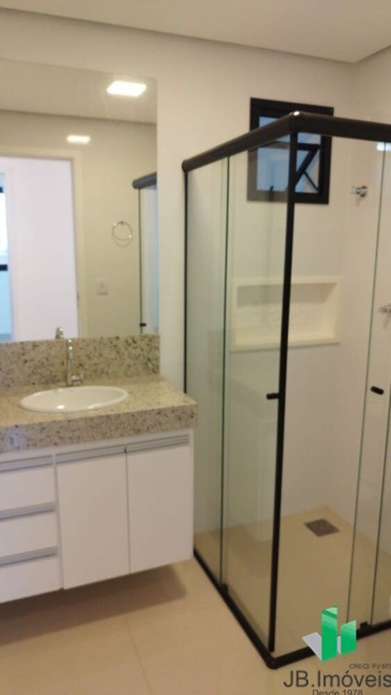 Apartamento para alugar com 3 quartos, 1m² - Foto 4