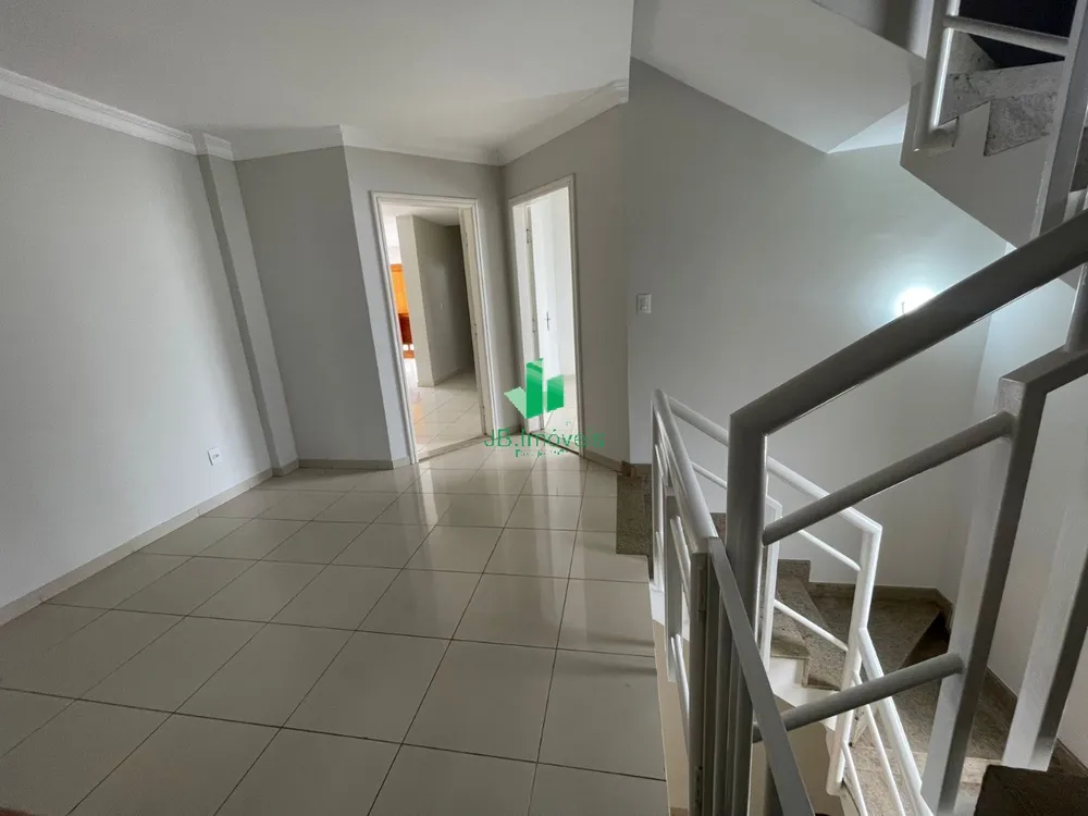 Casa, 6 quartos, 300 m² - Foto 5