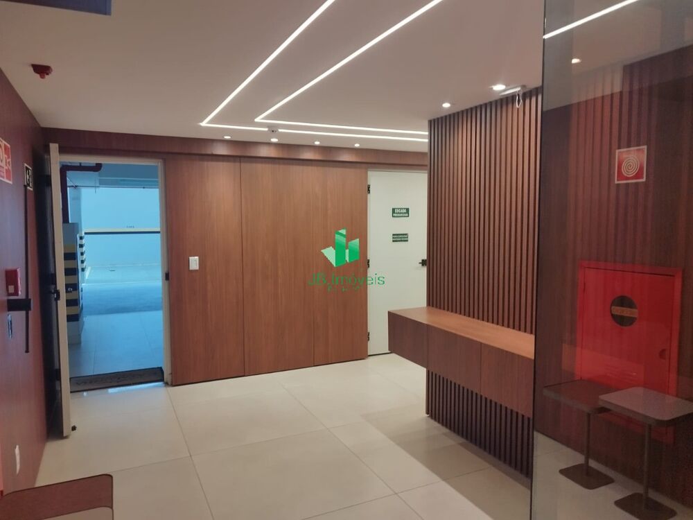 Apartamento para alugar com 3 quartos, 111m² - Foto 8