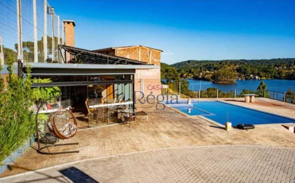 Casa à venda com 4 quartos, 166m² - Foto 2