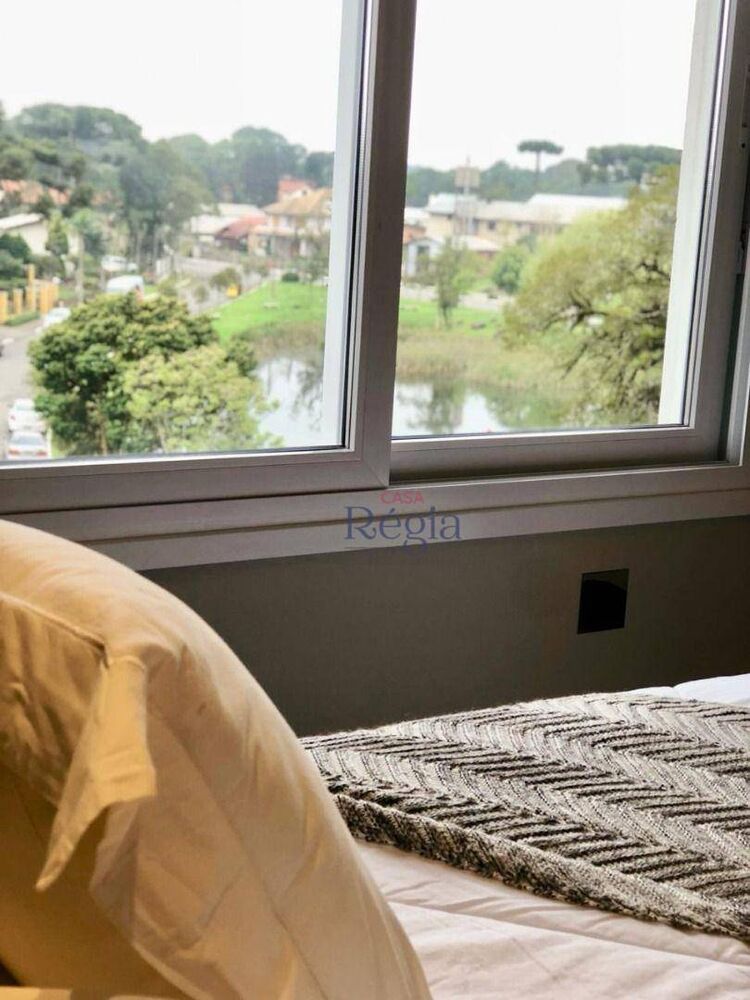 Apartamento à venda com 4 quartos, 235m² - Foto 1