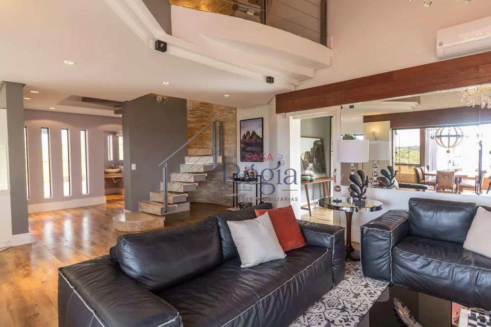 Casa à venda com 3 quartos, 347m² - Foto 4