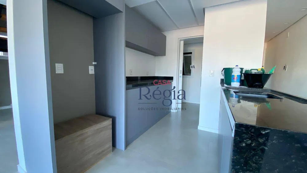 Apartamento, 3 quartos, 207 m² - Foto 2