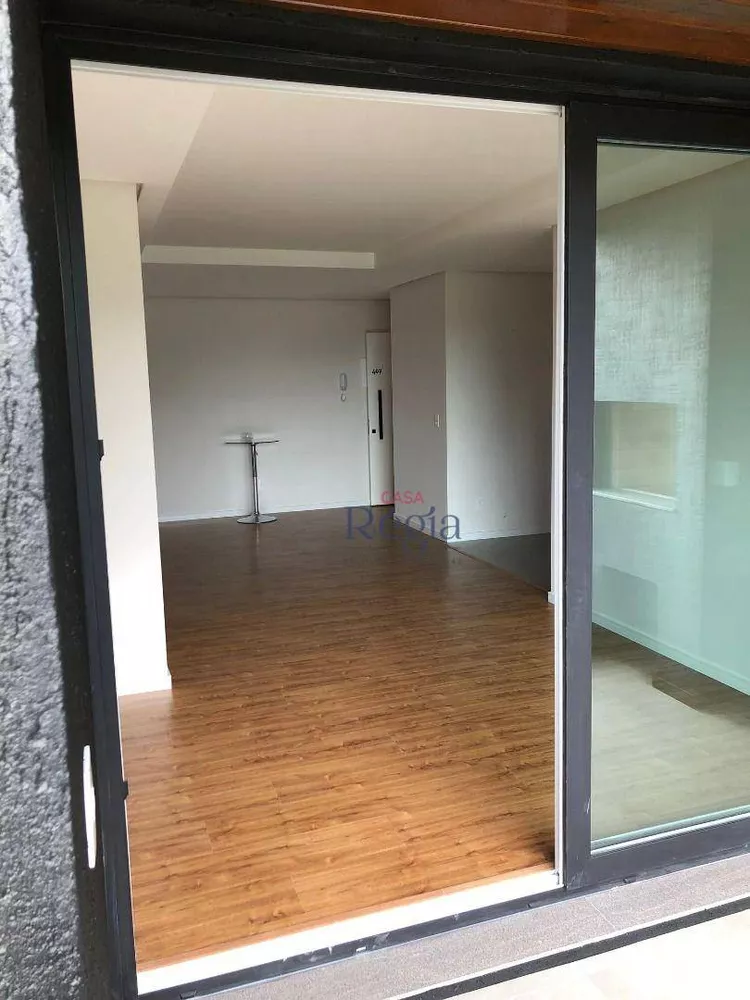 Apartamento à venda com 2 quartos, 78m² - Foto 11