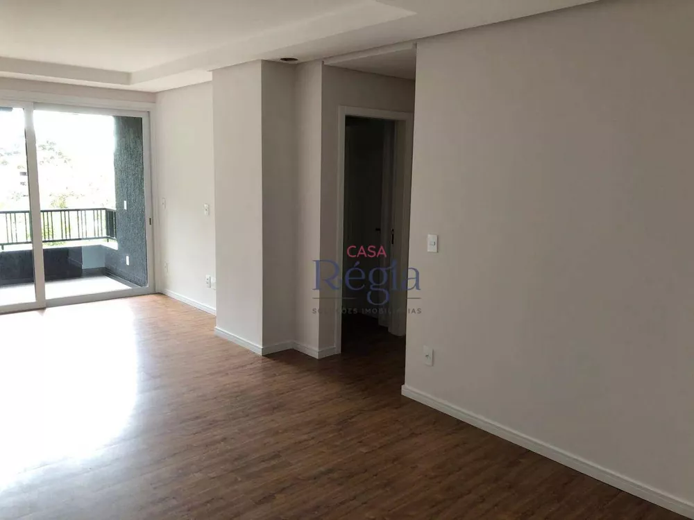 Apartamento à venda com 2 quartos, 78m² - Foto 4