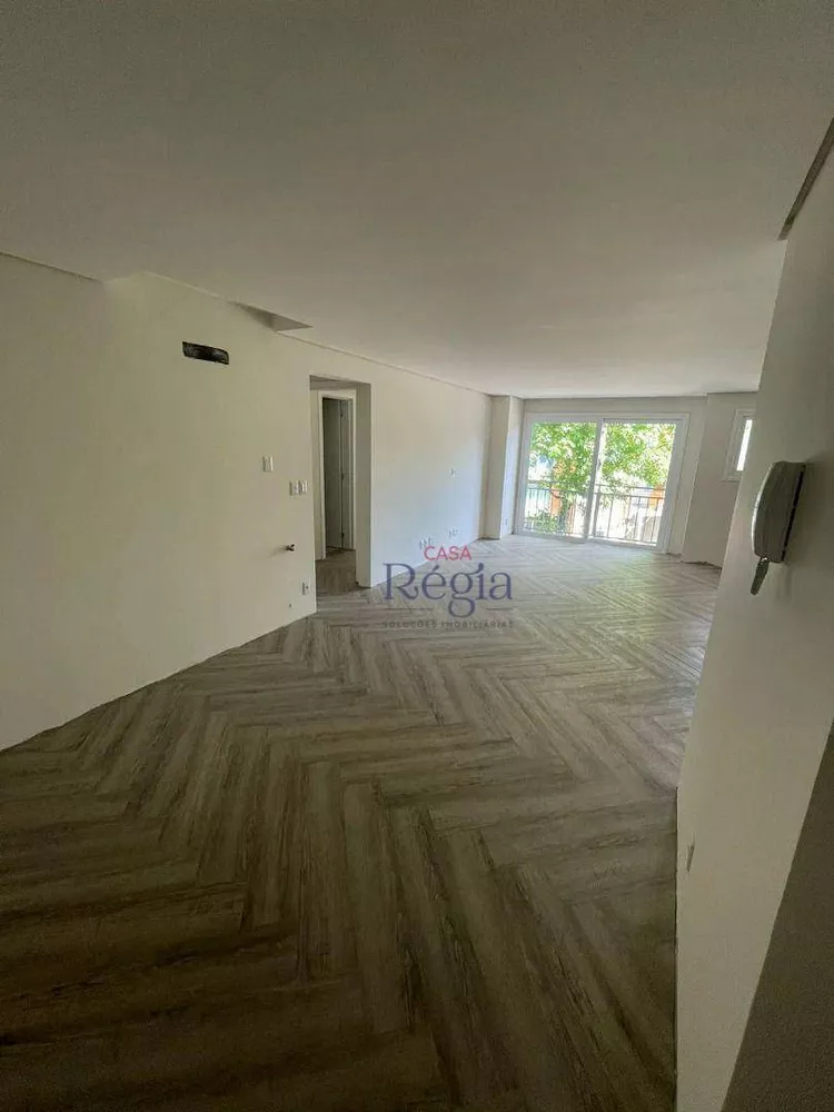 Apartamento à venda com 2 quartos, 78m² - Foto 2