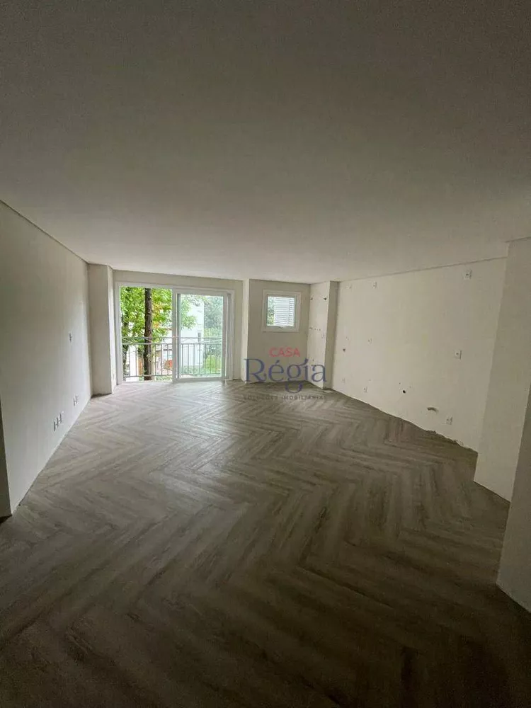 Apartamento à venda com 2 quartos, 78m² - Foto 1