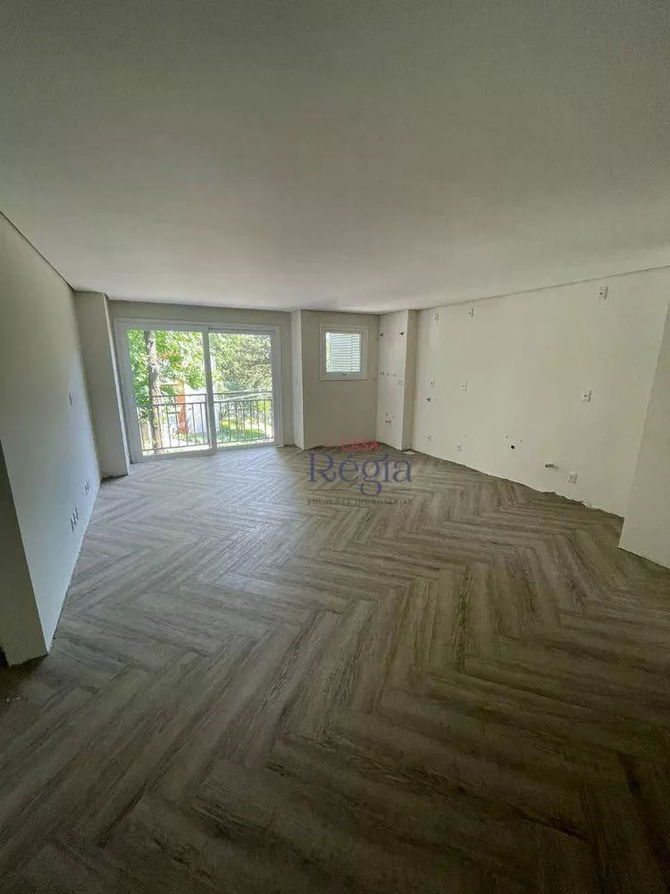 Apartamento à venda com 2 quartos, 78m² - Foto 3