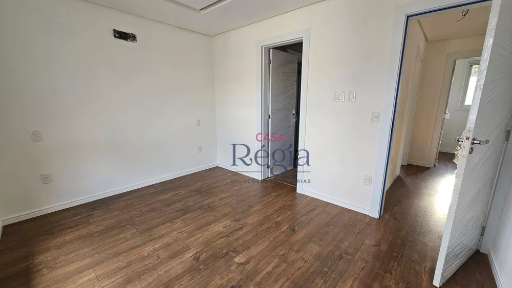 Casa de Condomínio à venda com 4 quartos, 270m² - Foto 13