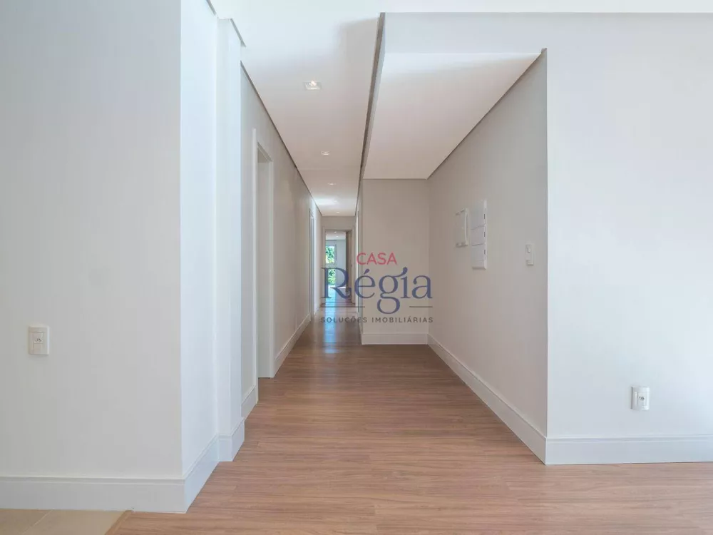 Apartamento à venda com 3 quartos, 200m² - Foto 11