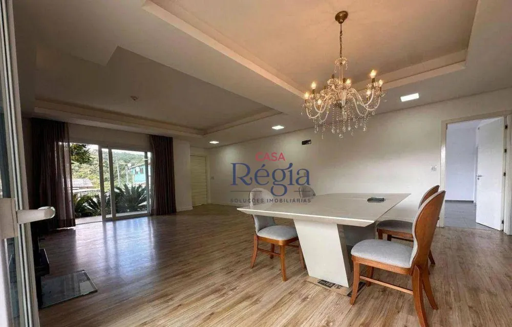 Casa, 3 quartos, 246 m² - Foto 6