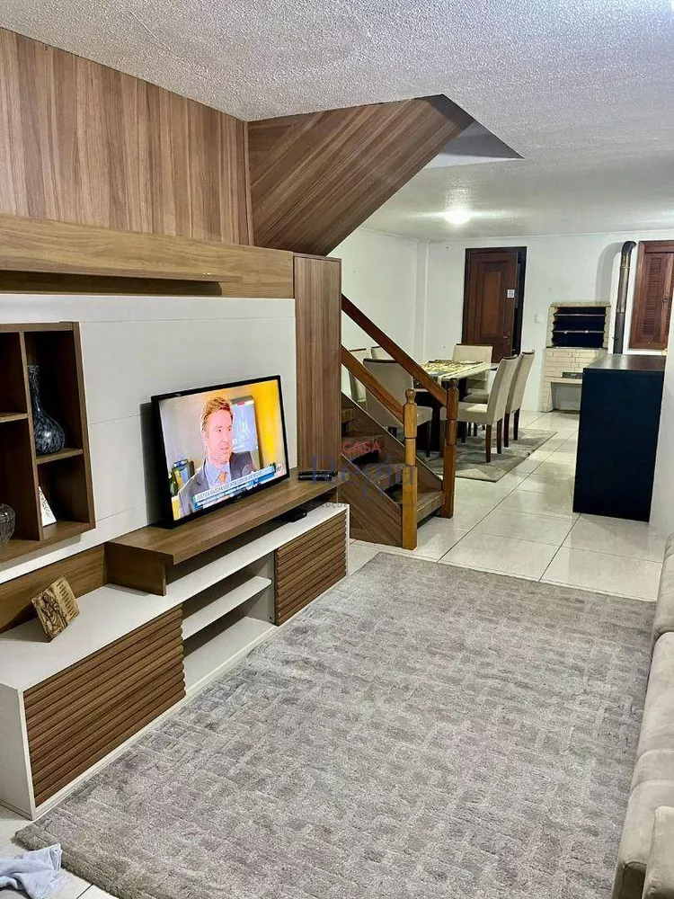 Casa de Condomínio à venda com 4 quartos, 158m² - Foto 2