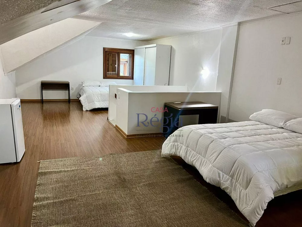 Casa de Condomínio à venda com 4 quartos, 158m² - Foto 1