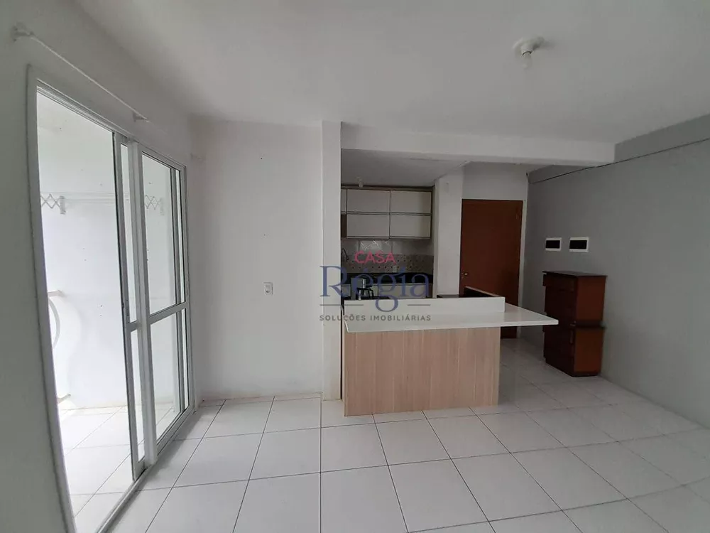 Apartamento à venda com 3 quartos, 97m² - Foto 2