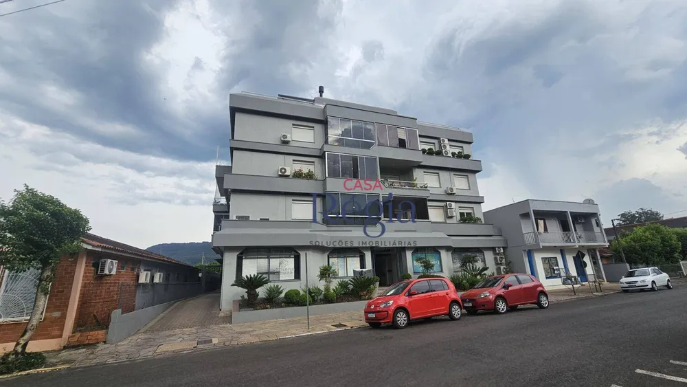 Apartamento, 3 quartos, 210 m² - Foto 1
