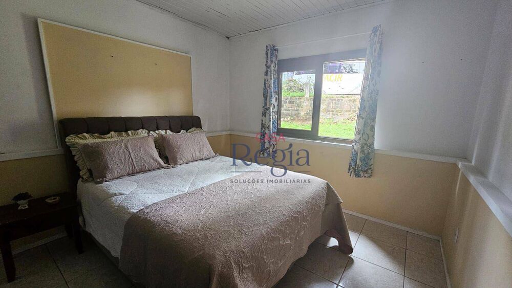 Casa à venda com 4 quartos, 241m² - Foto 11