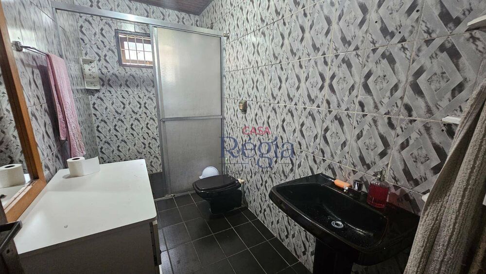 Casa à venda com 4 quartos, 241m² - Foto 13