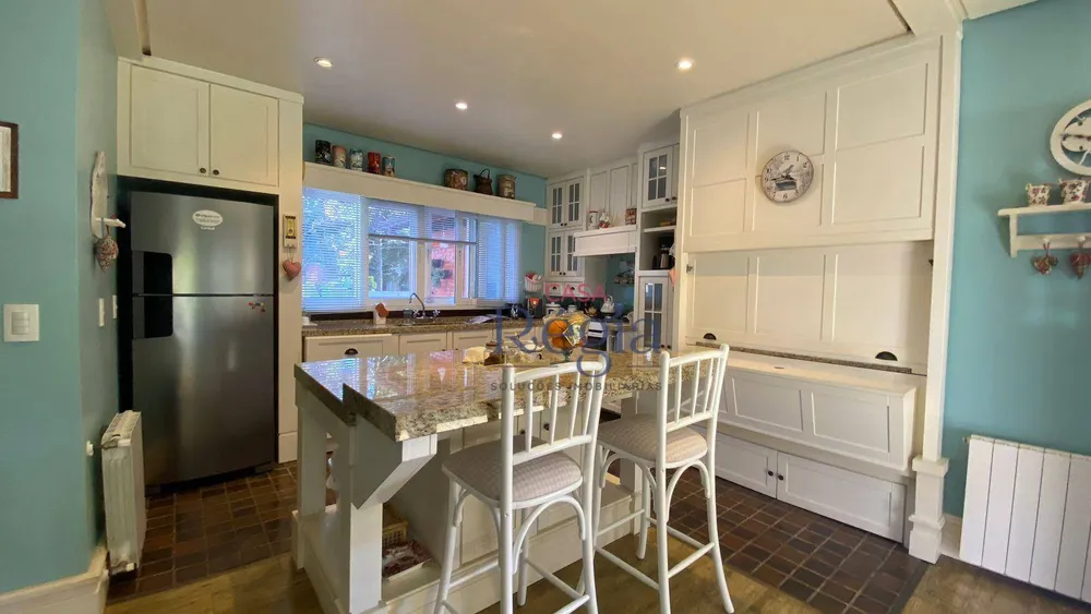 Casa, 5 quartos, 270 m² - Foto 5