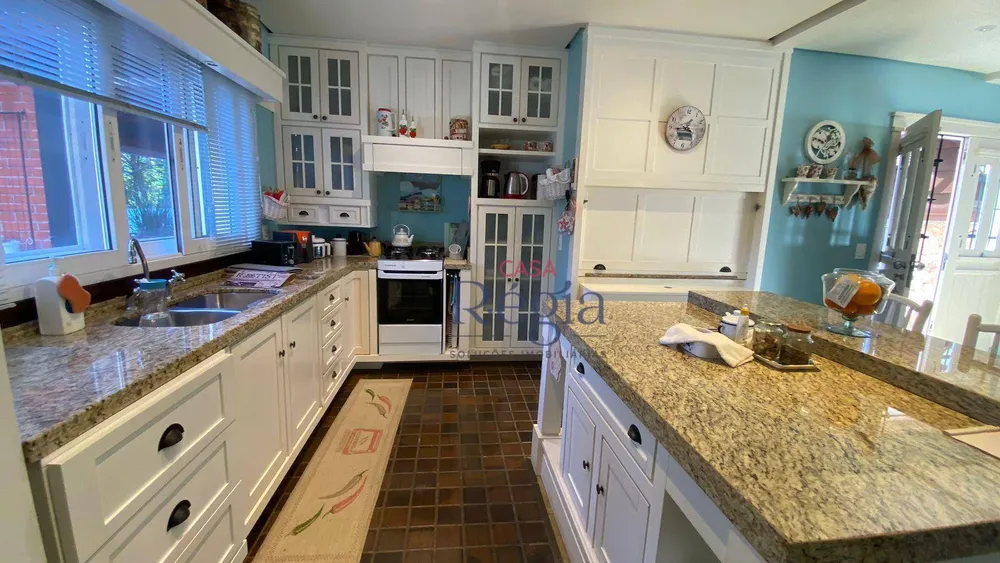 Casa, 5 quartos, 270 m² - Foto 3