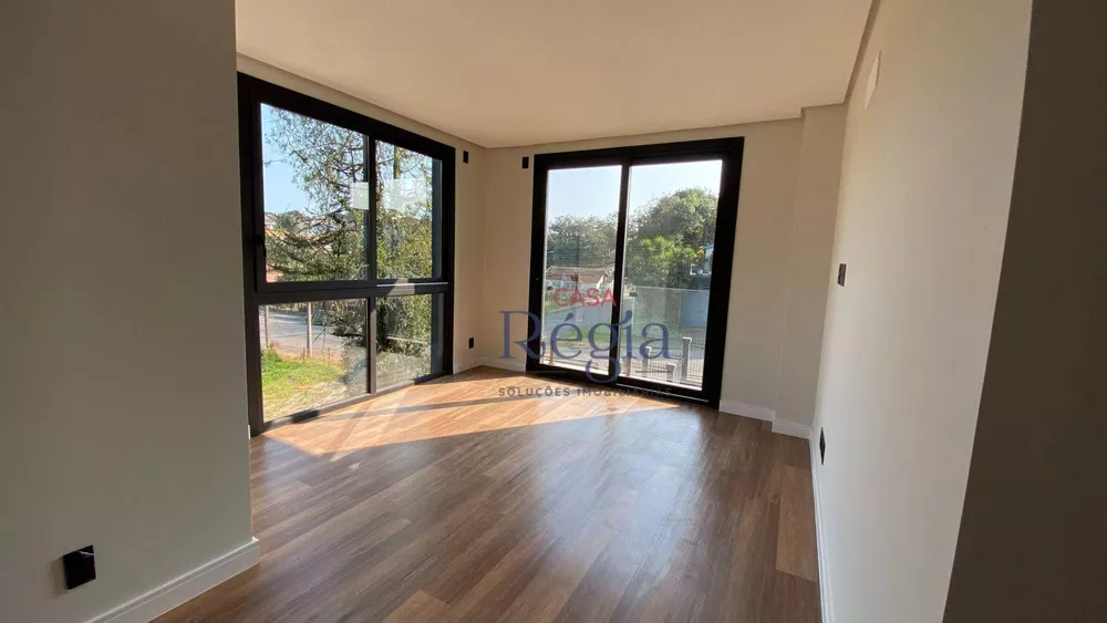 Apartamento à venda com 2 quartos, 65m² - Foto 2