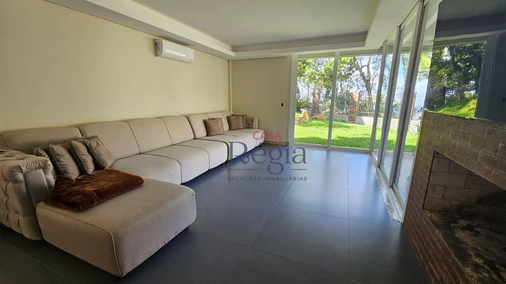 Casa à venda com 3 quartos, 300m² - Foto 7