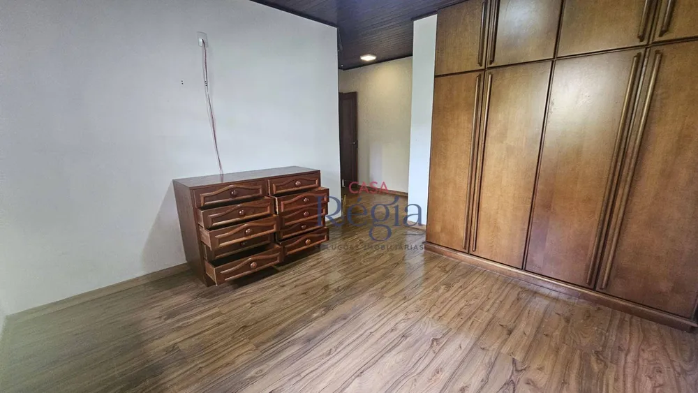 Casa, 4 quartos, 269 m² - Foto 30