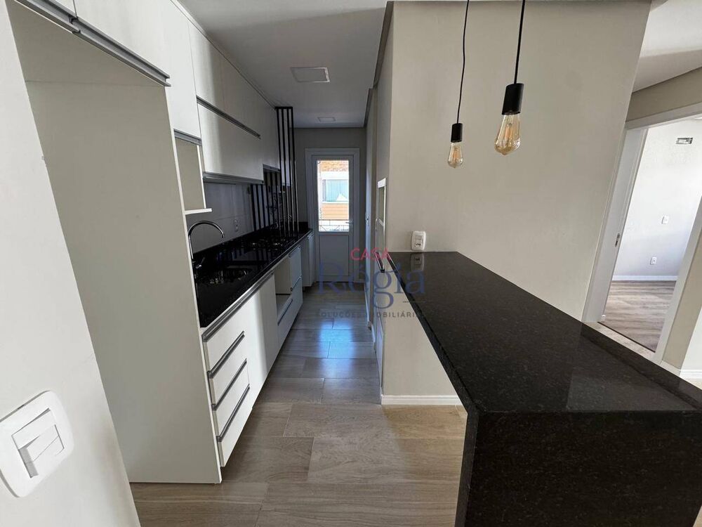Apartamento à venda com 2 quartos, 78m² - Foto 2
