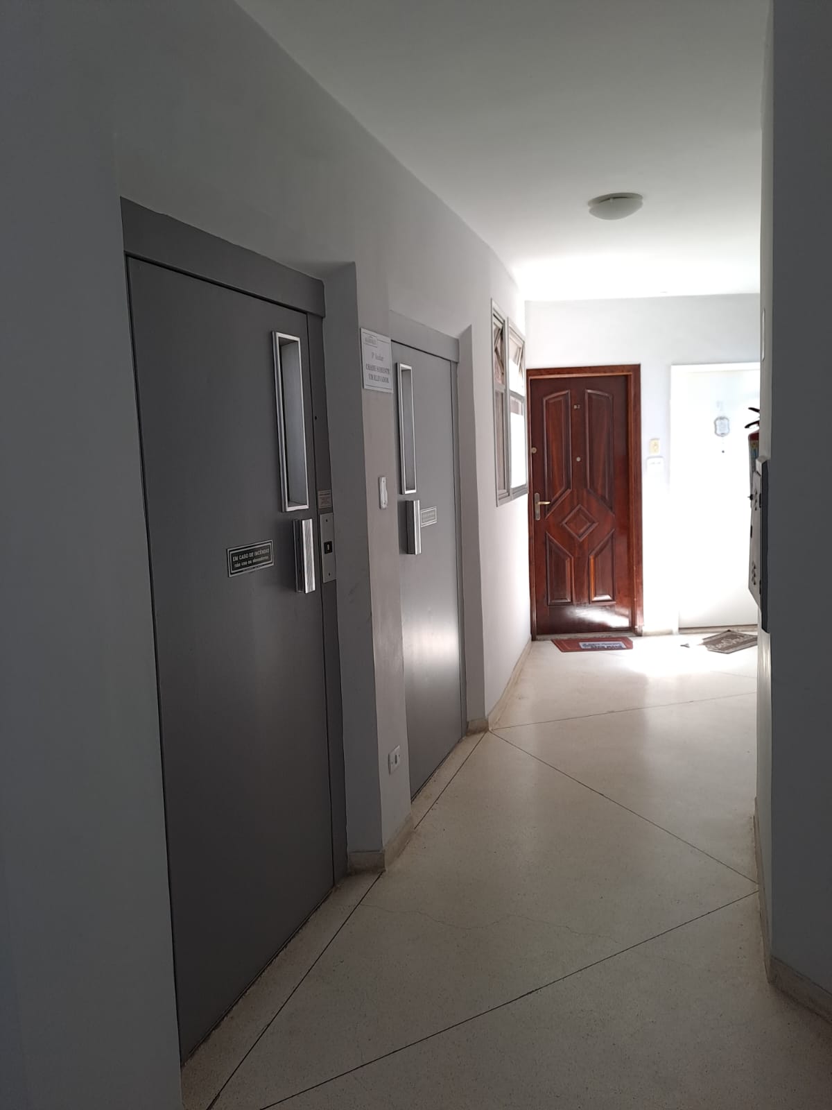 Apartamento à venda com 3 quartos, 76m² - Foto 12