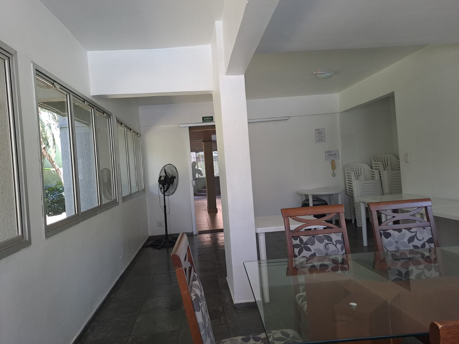 Apartamento à venda com 3 quartos, 76m² - Foto 4