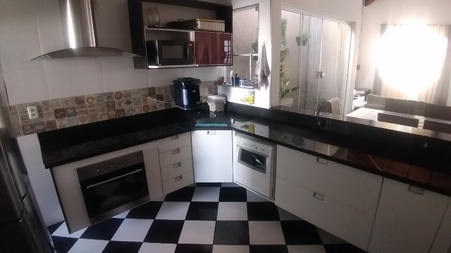 Casa à venda com 3 quartos, 300m² - Foto 12