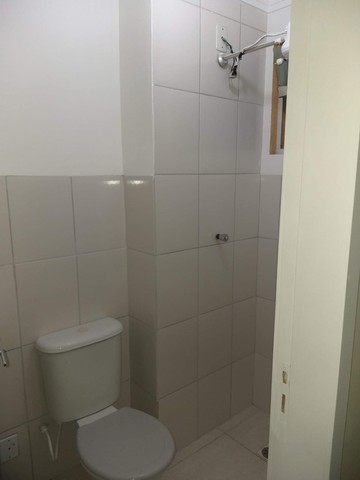 Apartamento à venda com 2 quartos, 66m² - Foto 2