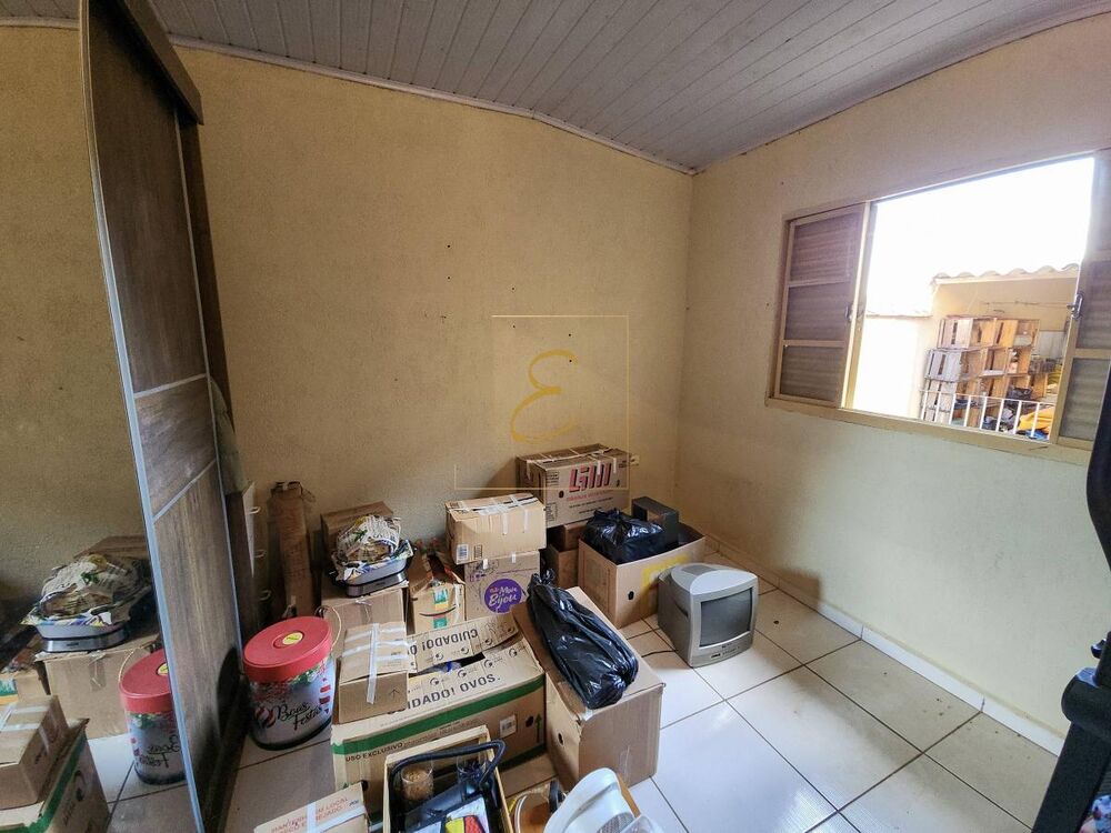 Casa, 4 quartos, 143 m² - Foto 2