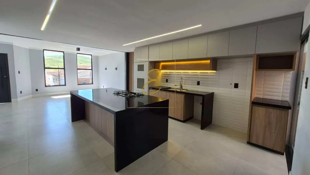Casa, 4 quartos, 270 m² - Foto 2