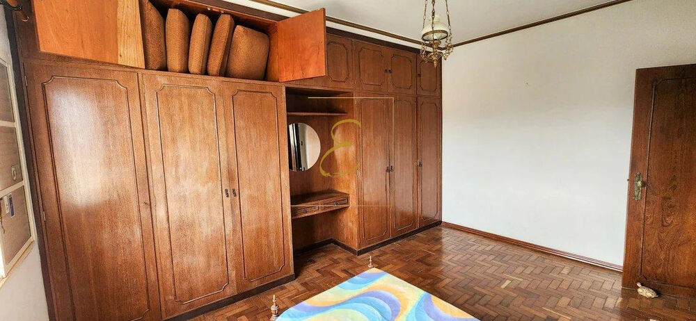 Casa à venda com 5 quartos, 484m² - Foto 4