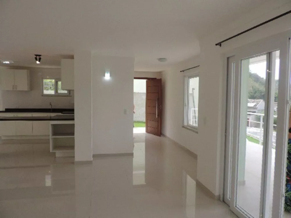 Casa para alugar com 4 quartos - Foto 4