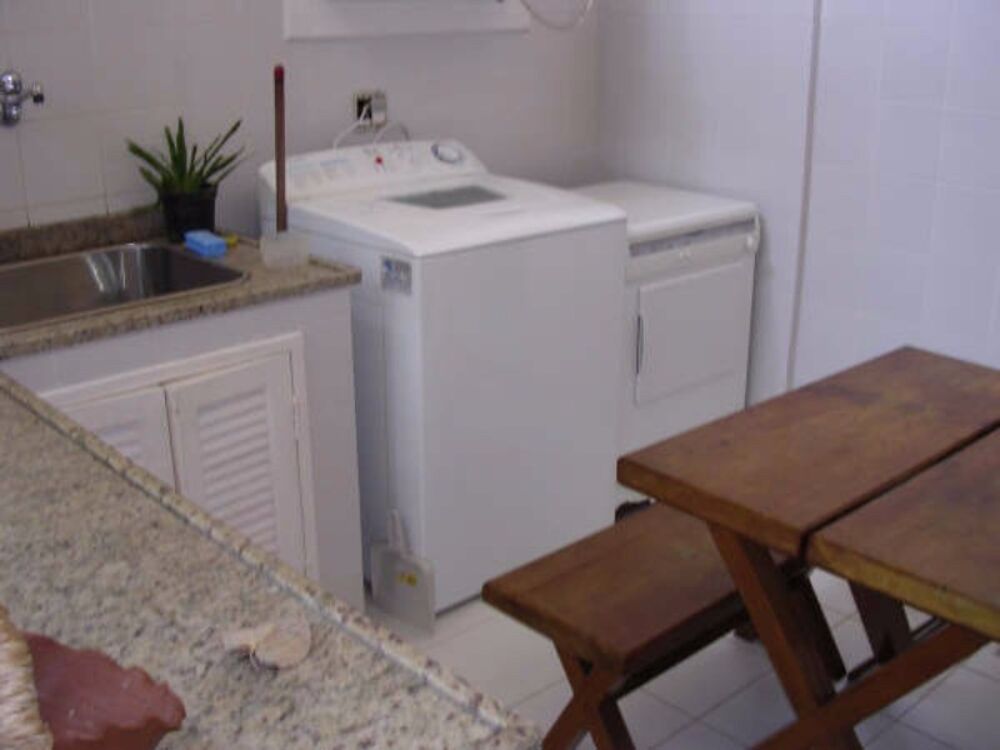 Casa à venda com 6 quartos, 500m² - Foto 3