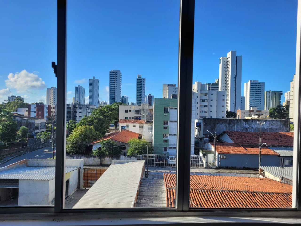 Apartamento à venda com 3 quartos, 94m² - Foto 1