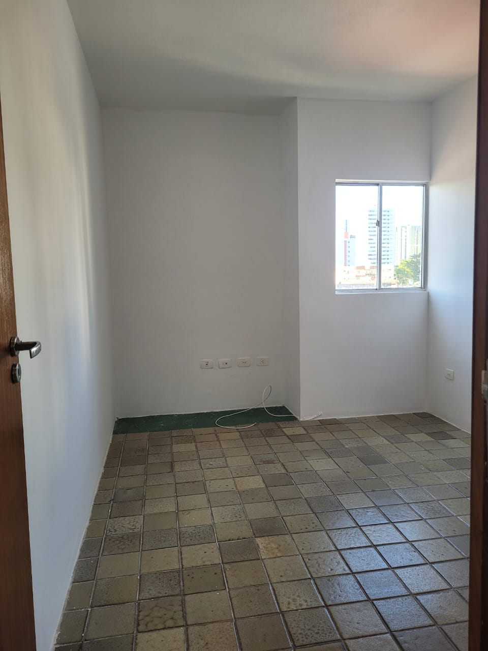 Apartamento à venda com 3 quartos, 94m² - Foto 5