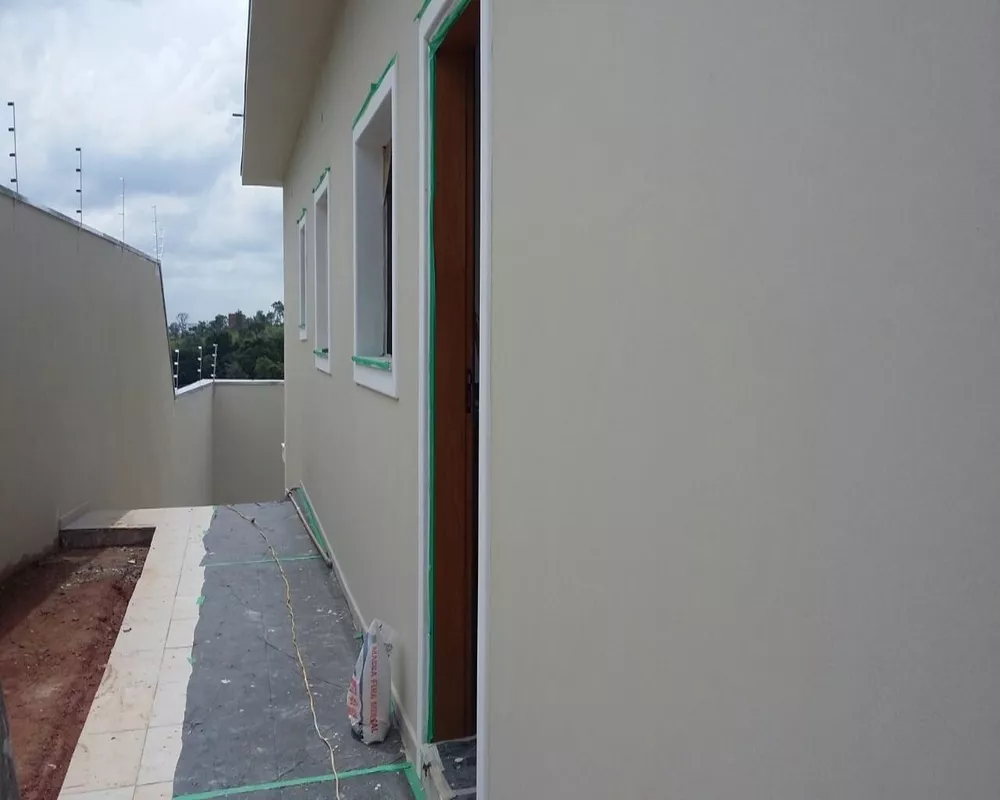 Casa à venda com 3 quartos, 134m² - Foto 1