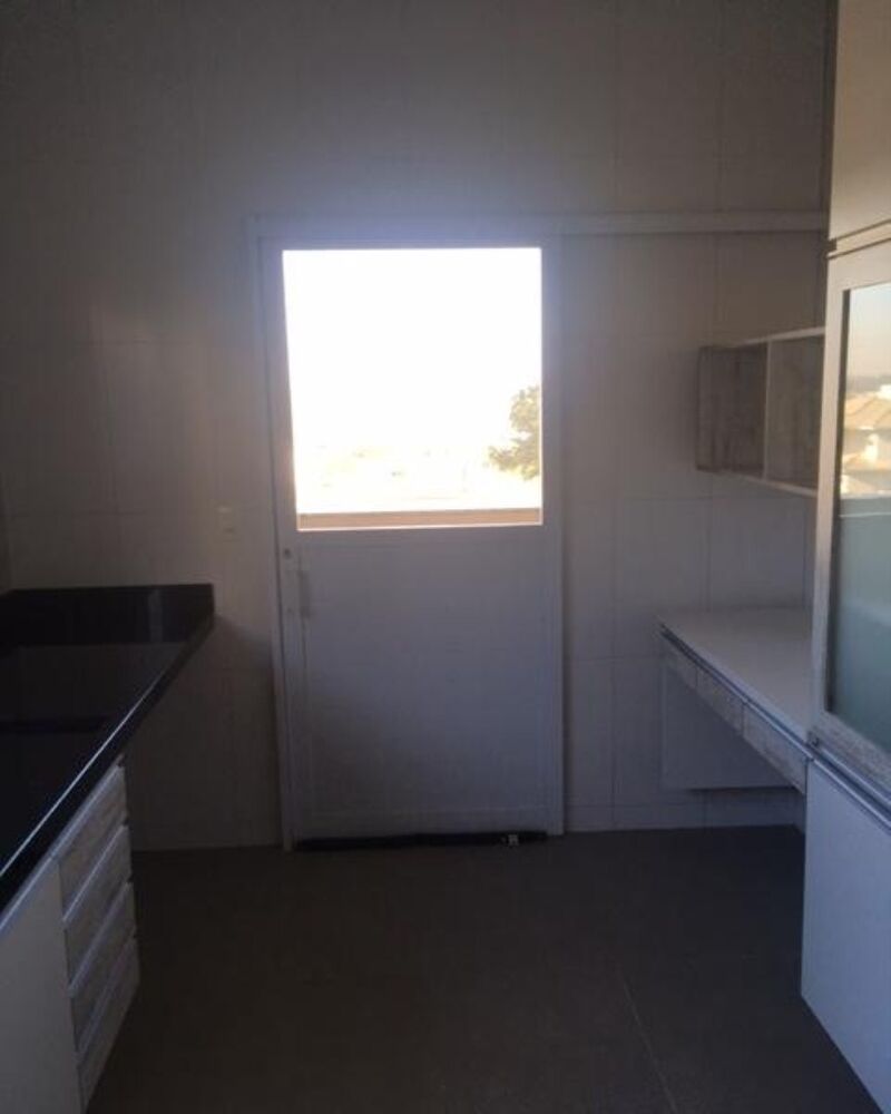 Casa à venda com 3 quartos, 240m² - Foto 29