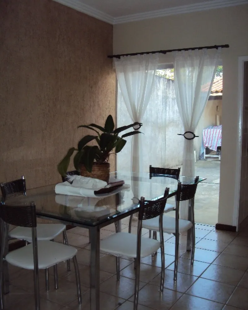 Casa, 4 quartos, 220 m² - Foto 2