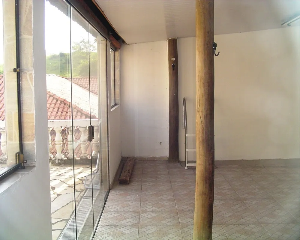 Casa, 2 quartos, 341 m² - Foto 1