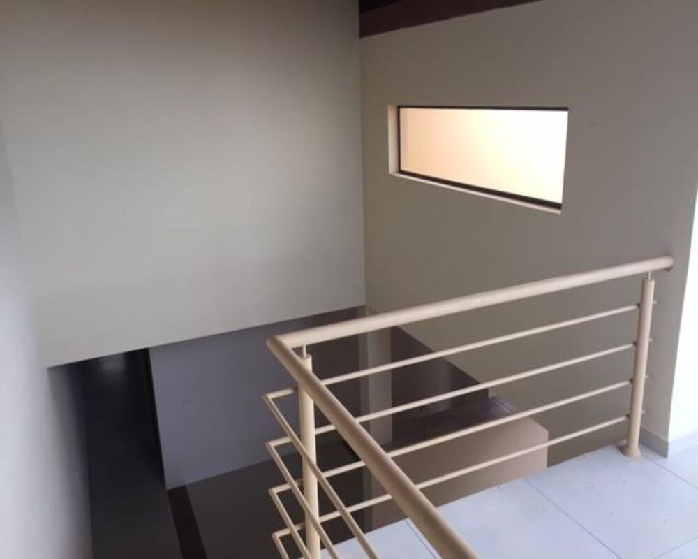 Casa à venda com 3 quartos, 150m² - Foto 4