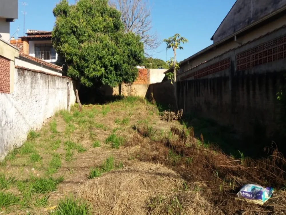 Loteamento e Condomínio, 300 m² - Foto 1