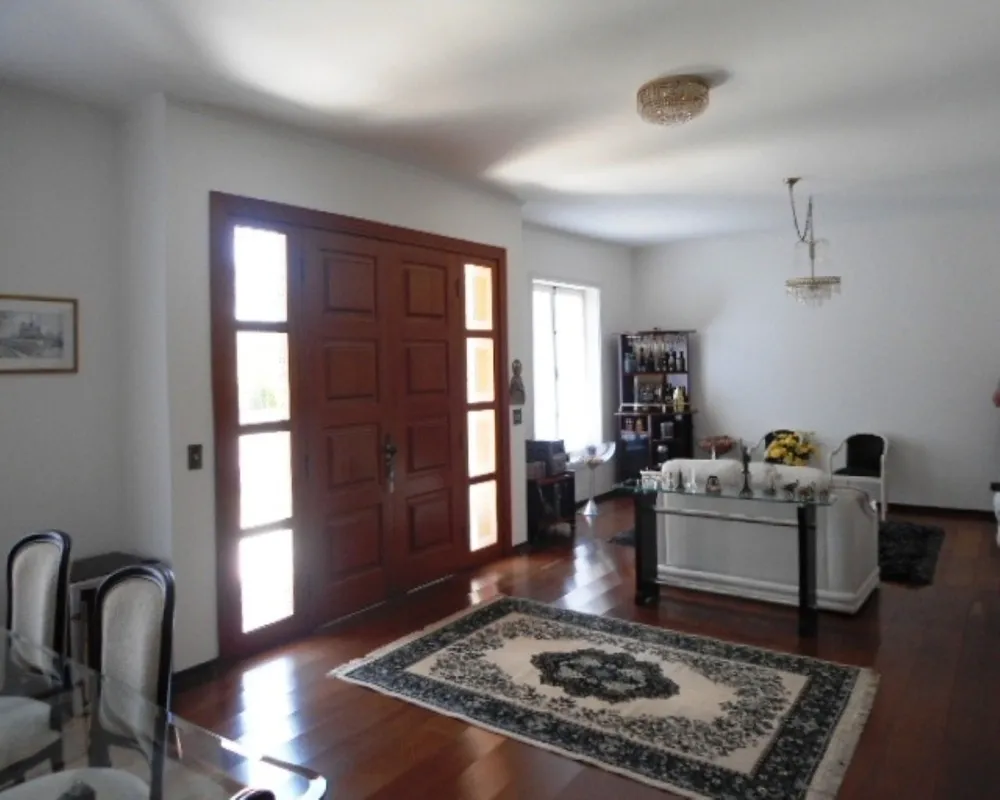 Casa, 3 quartos, 270 m² - Foto 1